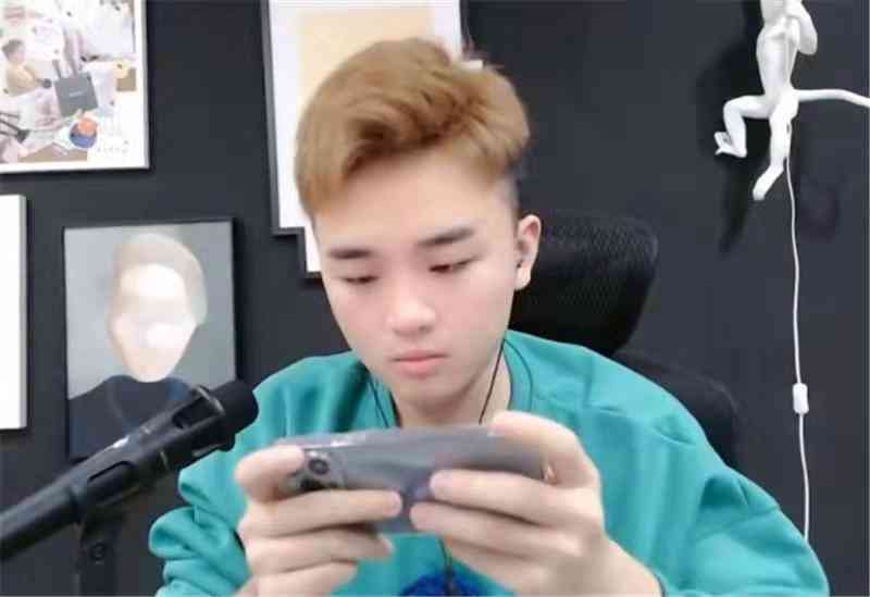 和平精英:史上最大规模主播“火拼”,各带50人,谁最终能胜出?
