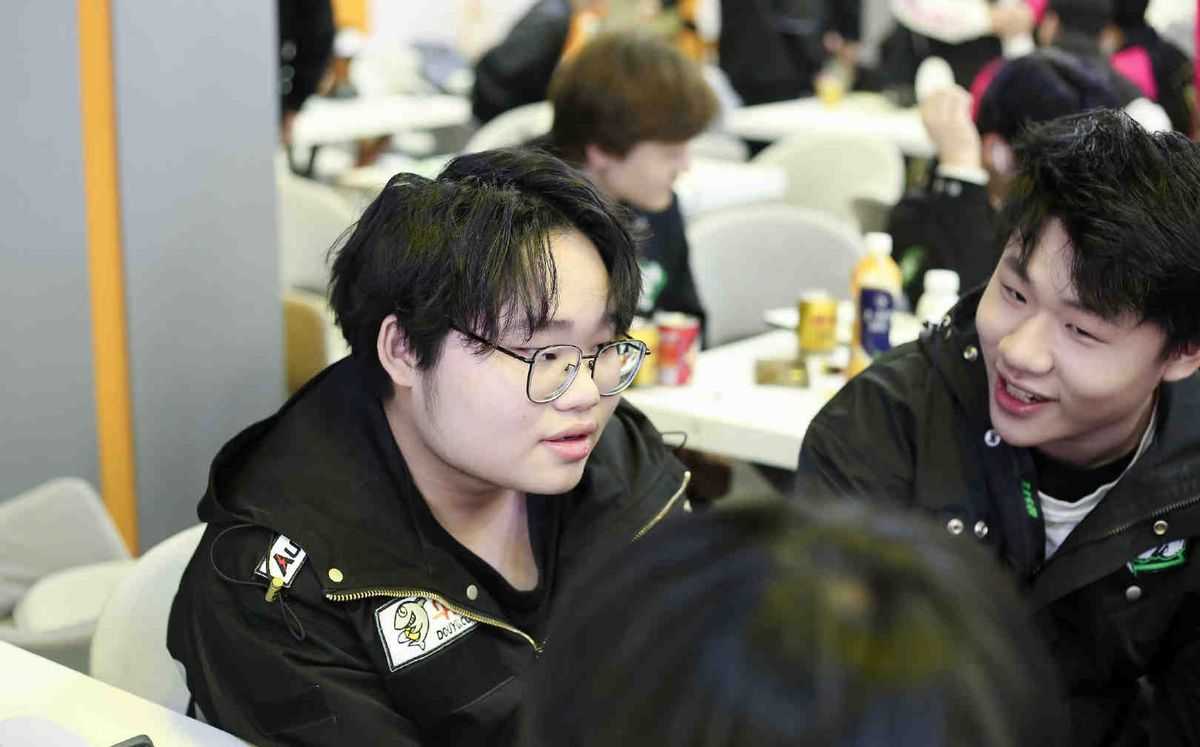 和平精英:季后赛进入倒计时,天霸积极备战,目标直指总冠军